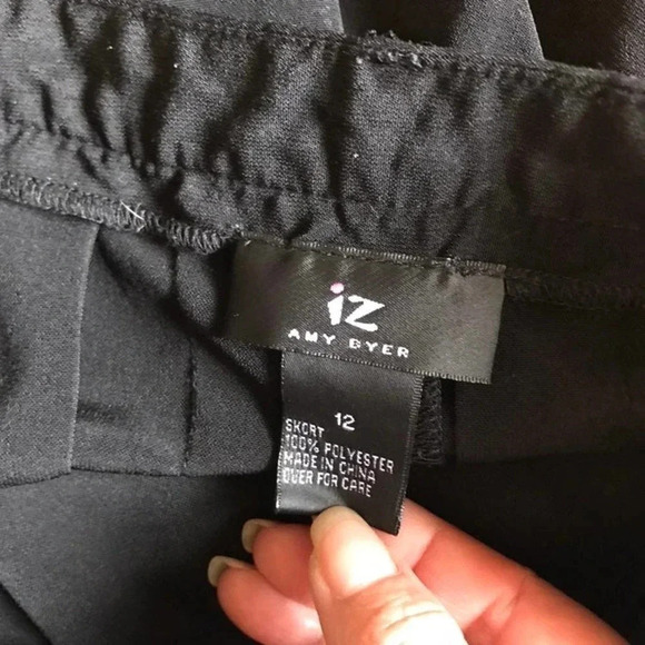 IZ Amy Byer Girl/Women Pleated Summer Shorts Size 12 - Picture 4 of 4